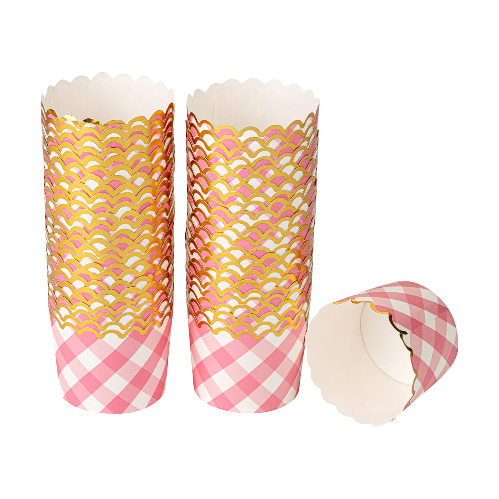 Panificio 4.5 oz Pink Plaid Paper Scalloped Baking Cup - Gold Rim - 2 3/4" x 2 3/4" x 2" - 500 count box